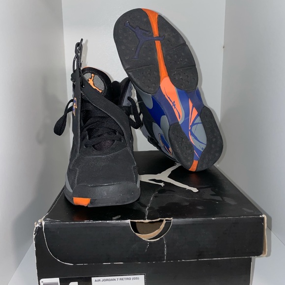 Lot of Jordan’s 4.5Y - Picture 11 of 17